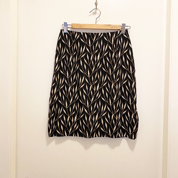 The Work 2 Piece Floral Tank & Skirt Set Black 4 S - Picture 5 of 10